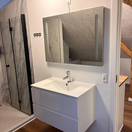 3 Vaerelses Lejlighed - 2 Lejlighed *